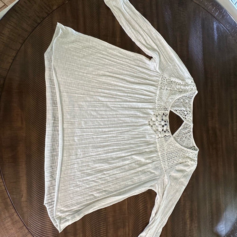 American Eagle Outfitters Cream Long Sleeve Pleated Blouse